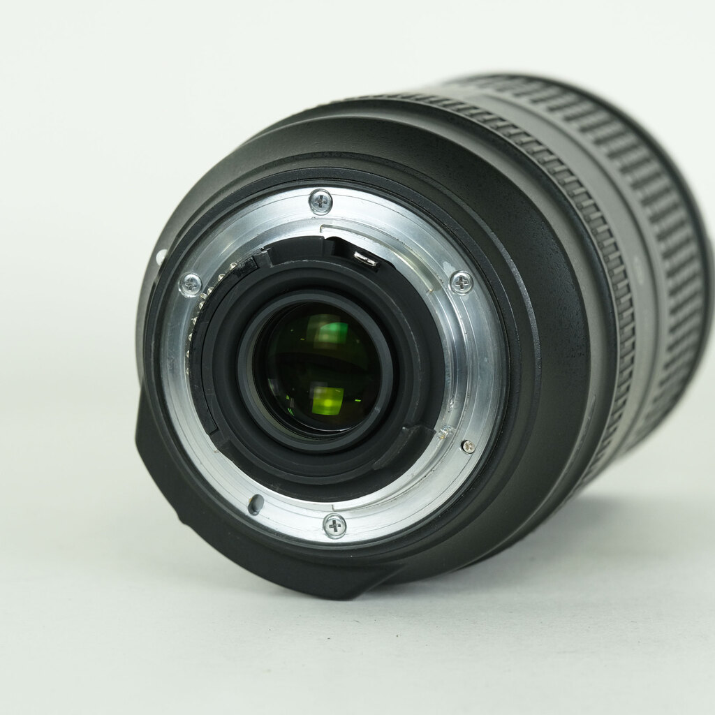 Nikon AF-S DX NIKKOR 18-300mm F3.5-5.6G ED VR