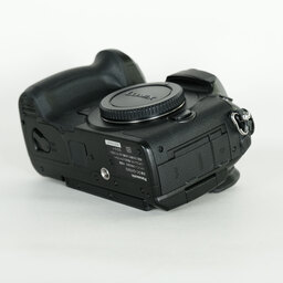 Panasonic LUMIX DC-GH5M2