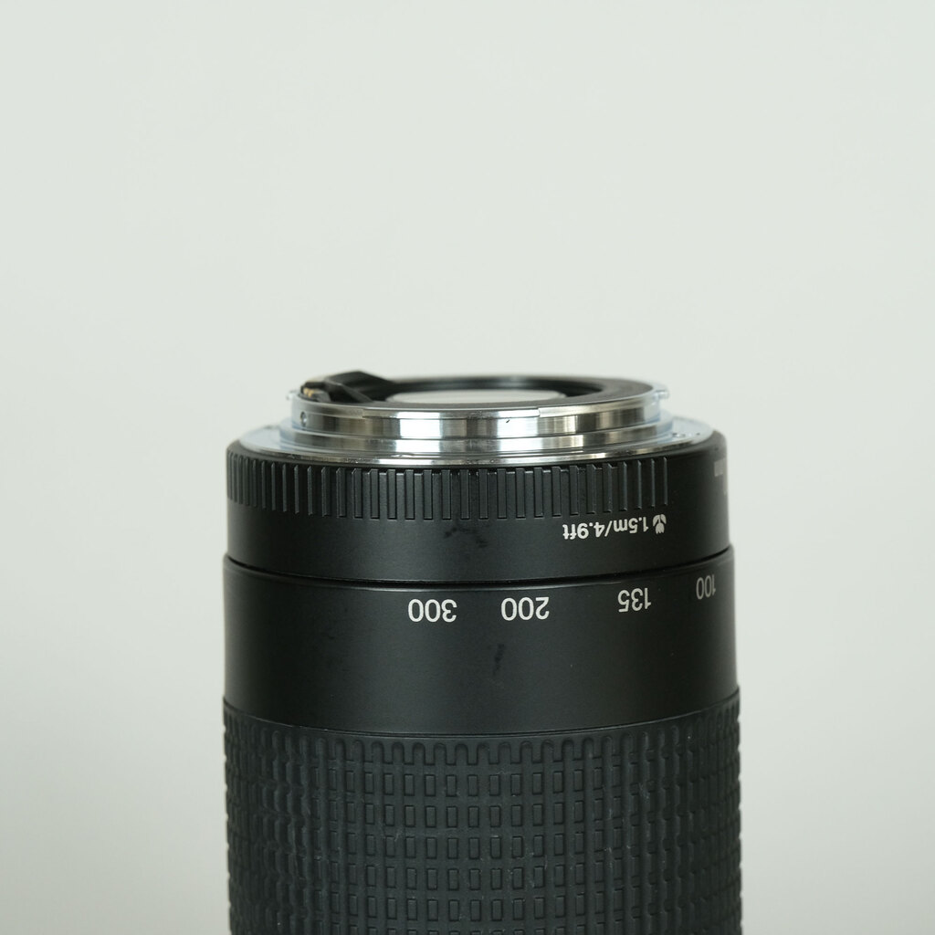Canon EF75-300mm F4-5.6 III USM