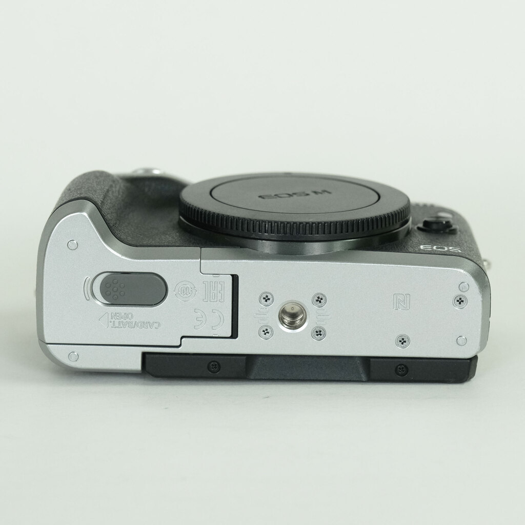 Canon EOS M6 Canon EOS M6