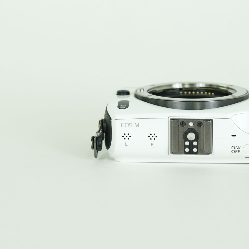 Canon EOS M ボディ ホワイト