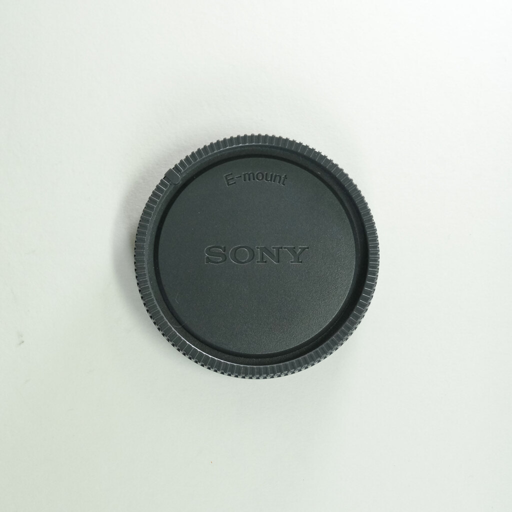 SONY E 20mm F2.8 SEL20F28