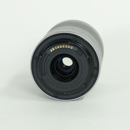 Canon EF-M55-200mm F4.5-6.3 IS STM シルバー Canon EF-M55-200mm F4.5-6.3 IS STM シルバー