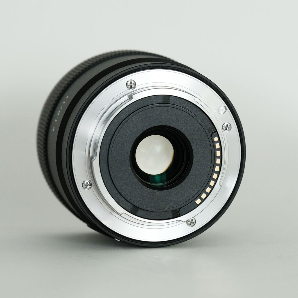 SONY E 11mm F1.8 SEL11F18