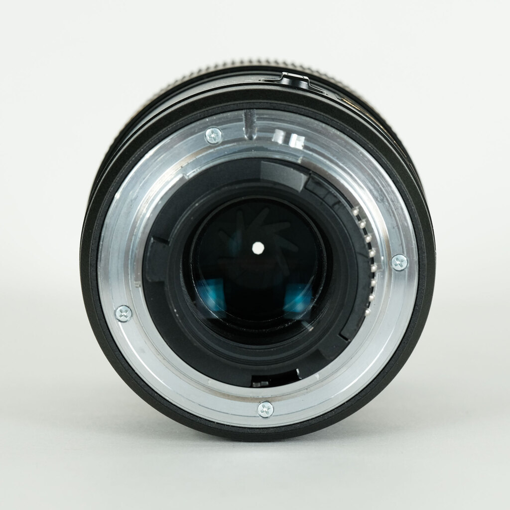 TAMRON SP 90mm F2.8 Di Macro 1:1/Model 272ENII(ニコンF用モーター内蔵)