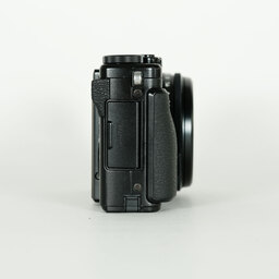 FUJIFILM X70 ブラック