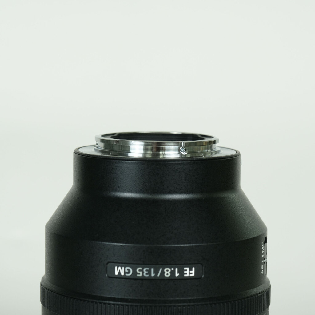 SONY FE 135mm F1.8 GM SEL135F18GMの出品 | ONE SCENE（ワンシーン）