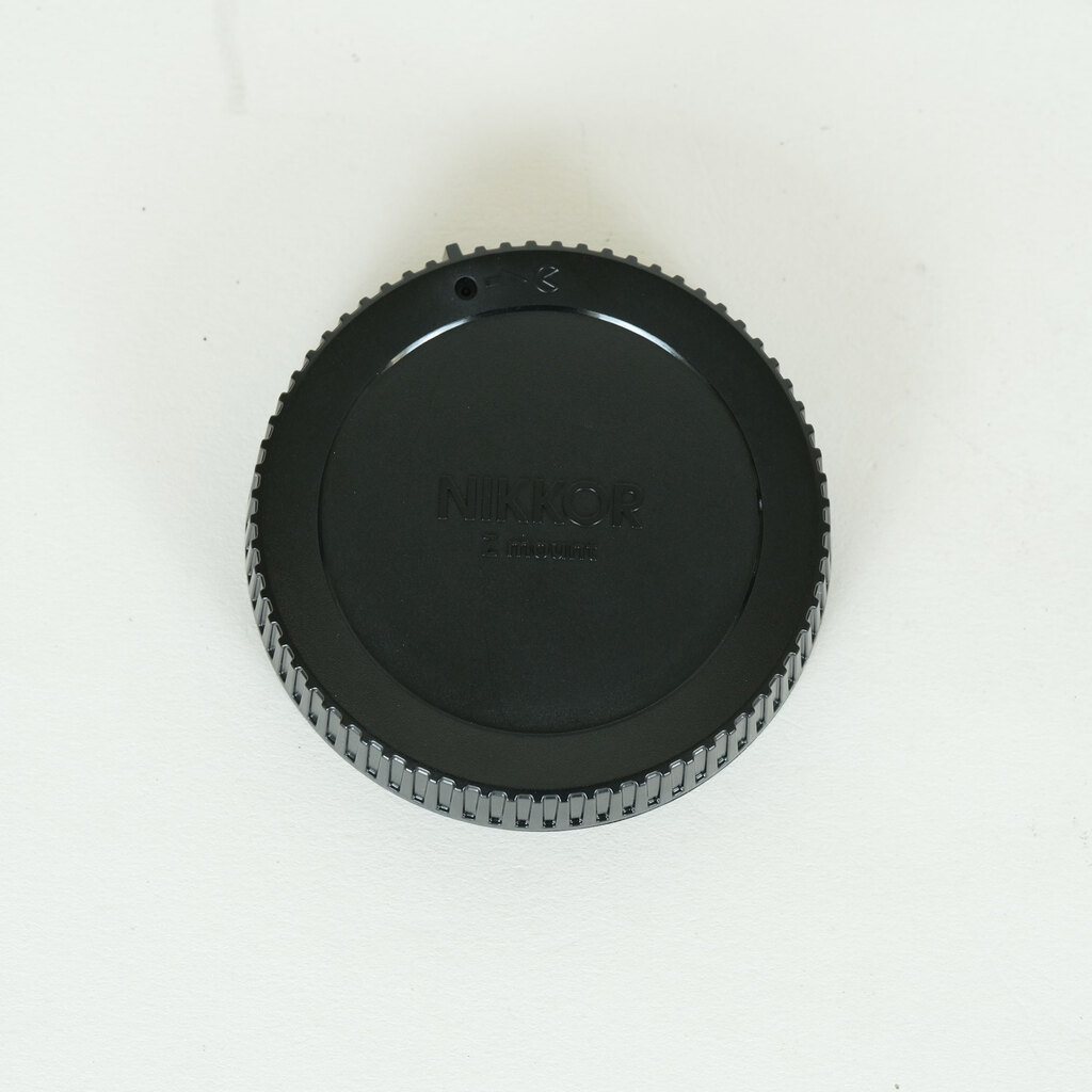 Nikon NIKKOR Z 135mm f/1.8 S Plena