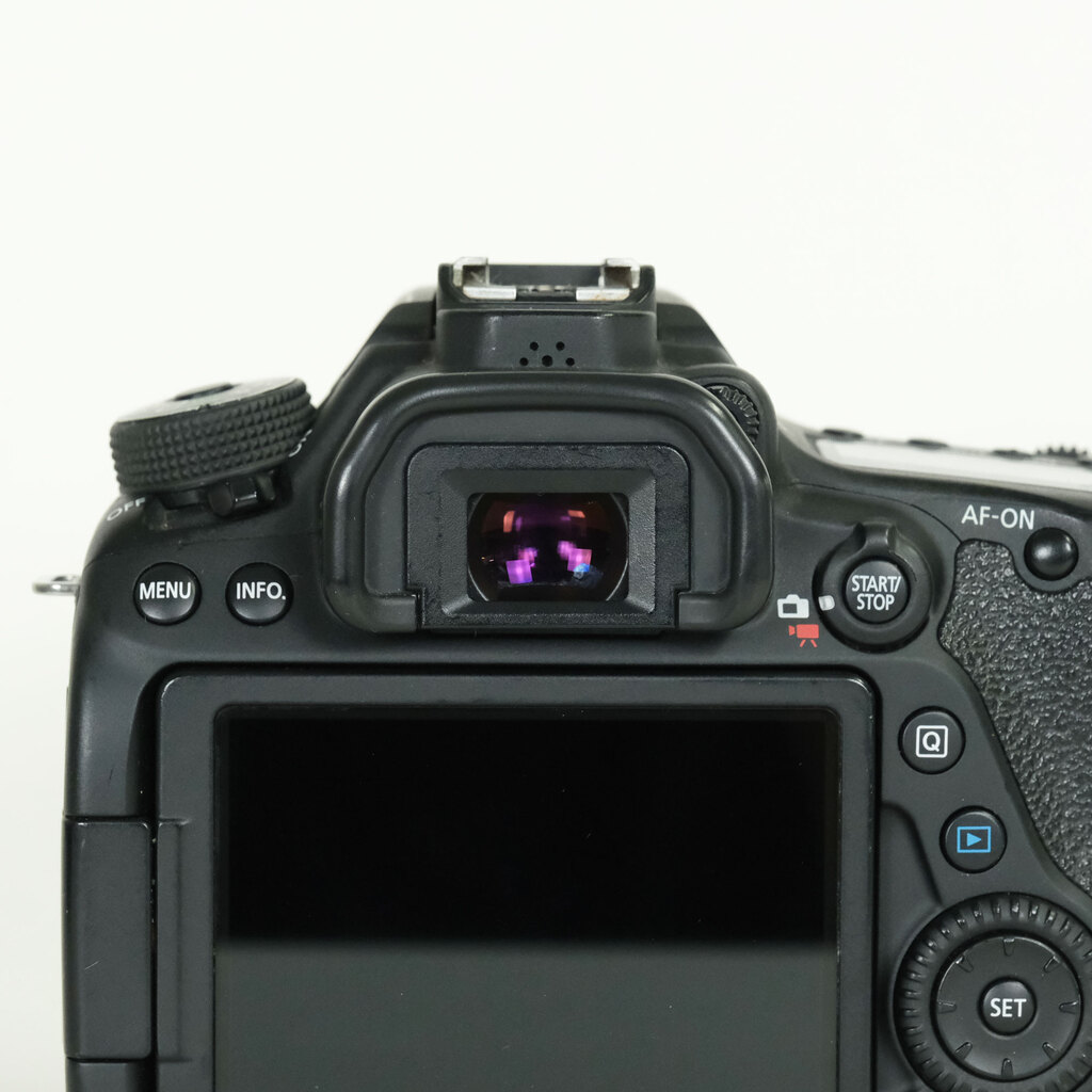 Canon EOS 80D