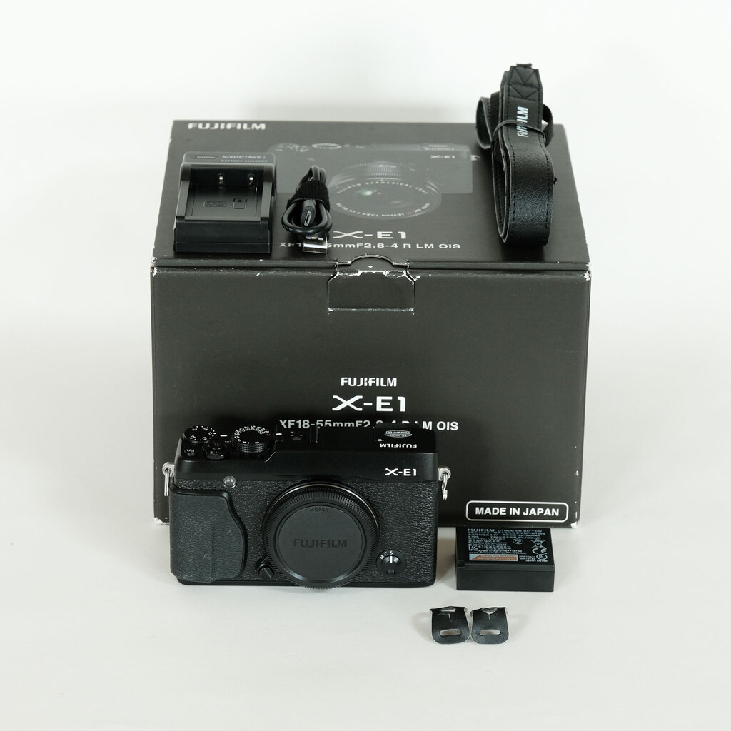 FUJIFILM X-E1 ブラックの出品 | ONE SCENE（ワンシーン）