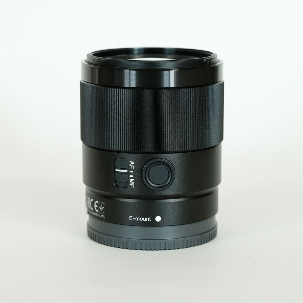 SONY FE 35mm F1.8 SEL35F18F SONY FE 35mm F1.8 SEL35F18F