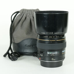 Canon EF85mm F1.8 USM Canon EF85mm F1.8 USM