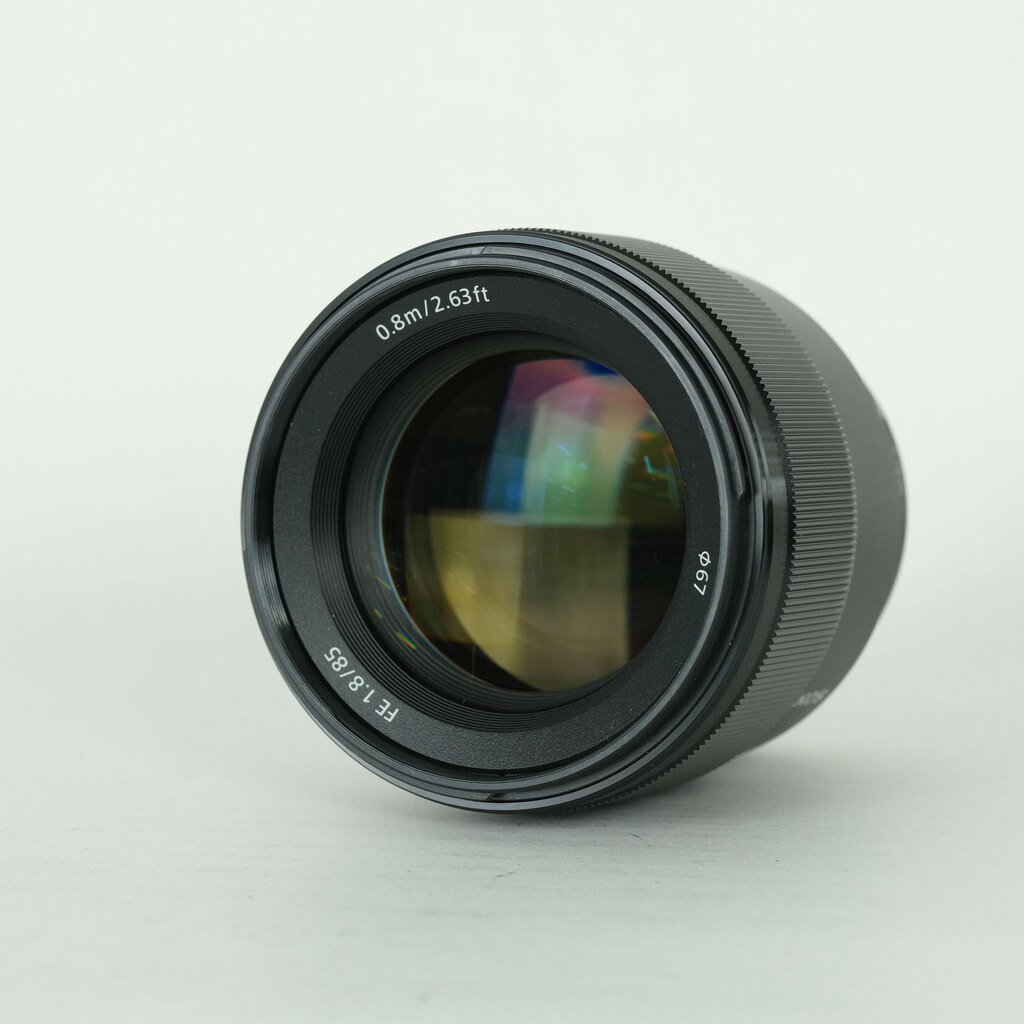 SONY FE 85mm F1.8 SEL85F18の出品 | ONE SCENE（ワンシーン）