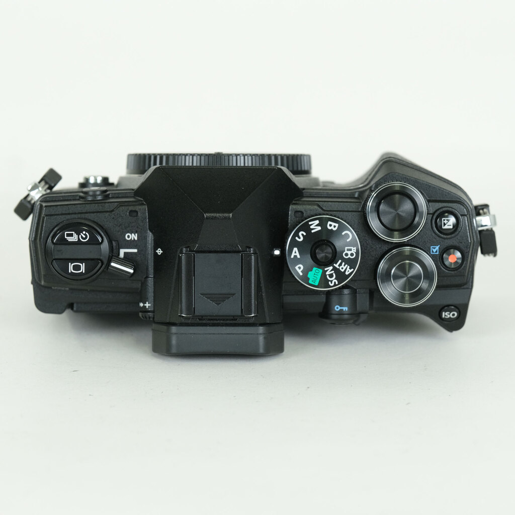 OM SYSTEM OM-5