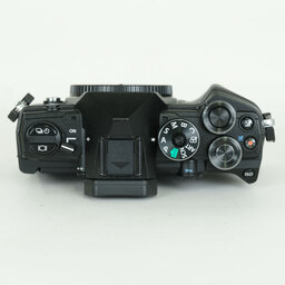OM SYSTEM OM-5