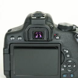 Canon EOS Kiss X8i