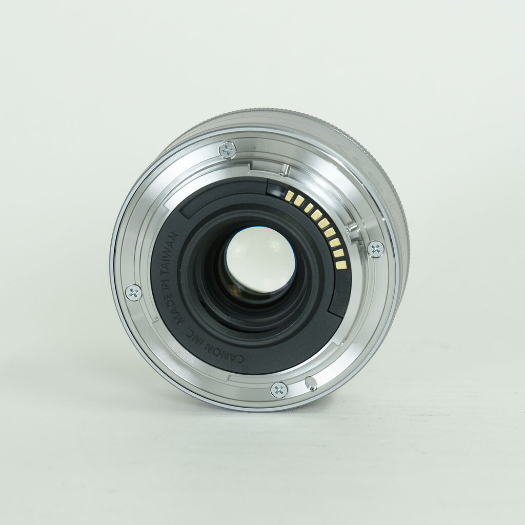 Canon EF-M22mm F2 STM