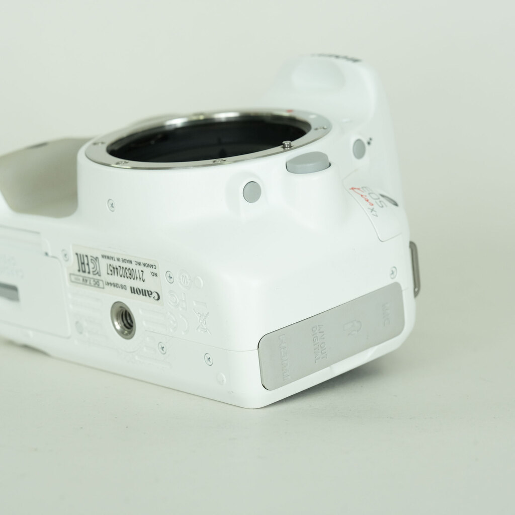 Canon EOS Kiss X7 ボディ ホワイト