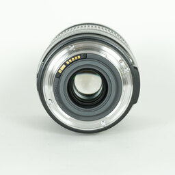 Canon EF-S18-200mm F3.5-5.6 IS