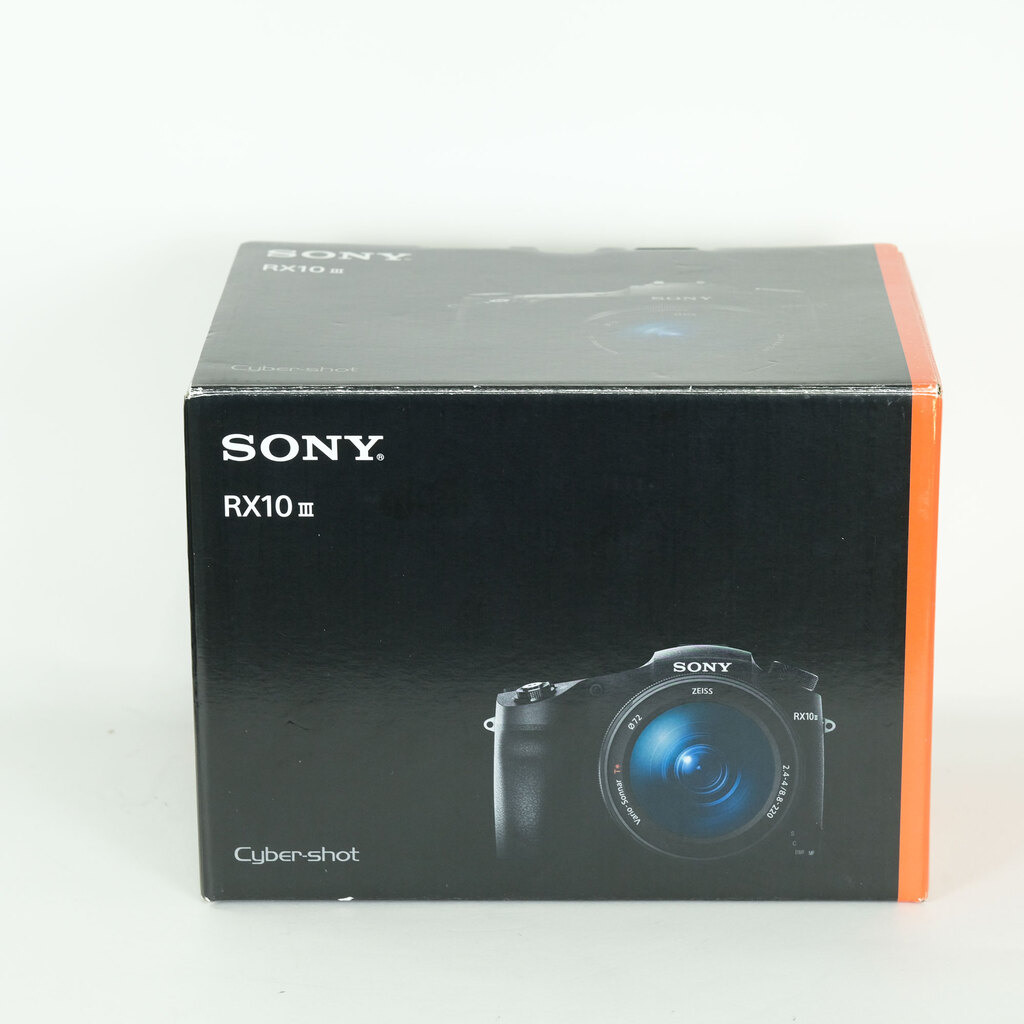 SONY Cyber-shot DSC-RX10M3