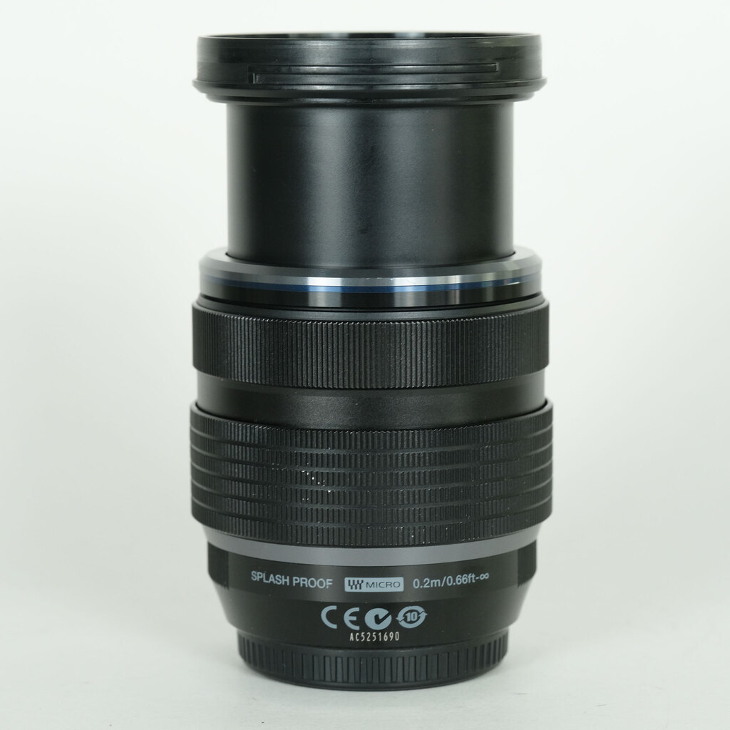 OLYMPUS M.ZUIKO DIGITAL ED 12-40mm F2.8 PRO OLYMPUS M.ZUIKO DIGITAL ED 12-40mm F2.8 PRO