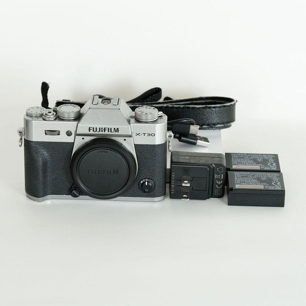 FUJIFILM X-T30
