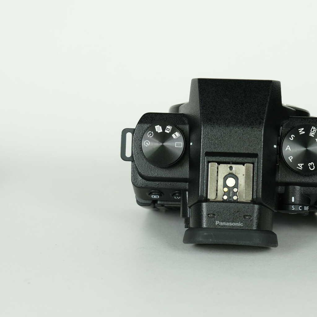 Panasonic LUMIX S5II DC-S5M2