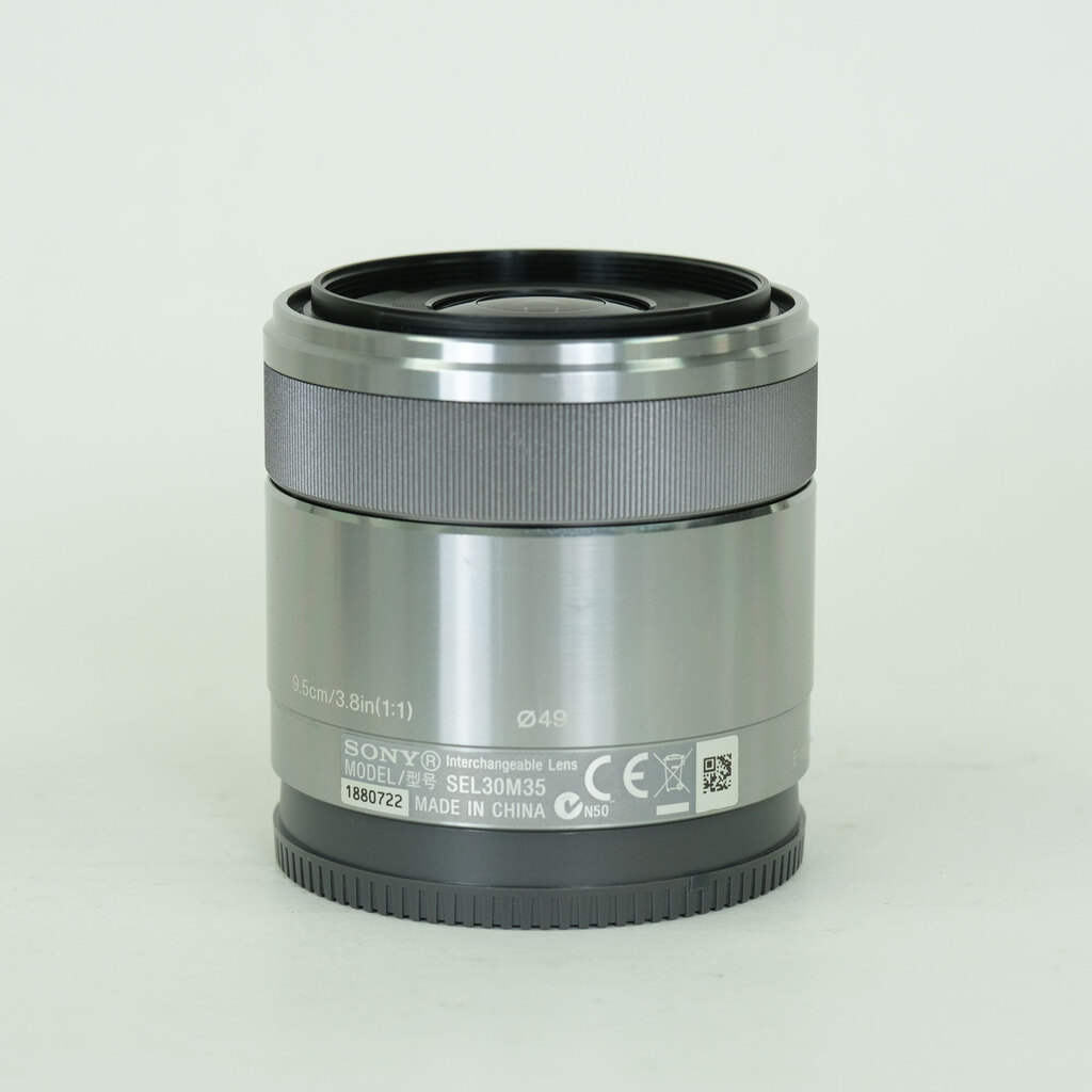 SONY E 30mm F3.5 Macro SEL30M35