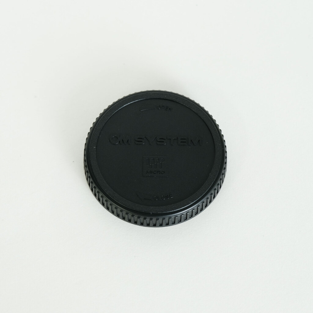 OLYMPUS M.ZUIKO DIGITAL ED 12-40mm F2.8 PRO II OLYMPUS M.ZUIKO DIGITAL ED 12-40mm F2.8 PRO II