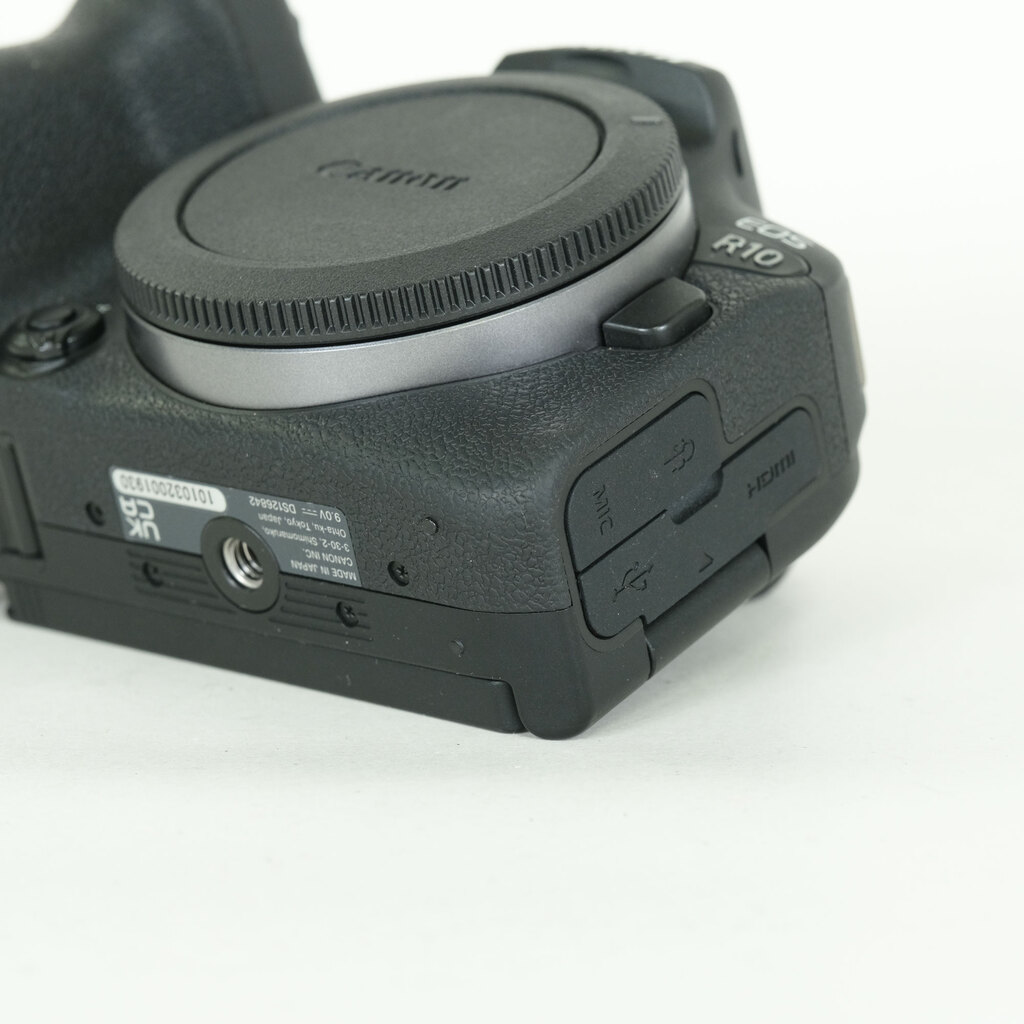 Canon EOS R10