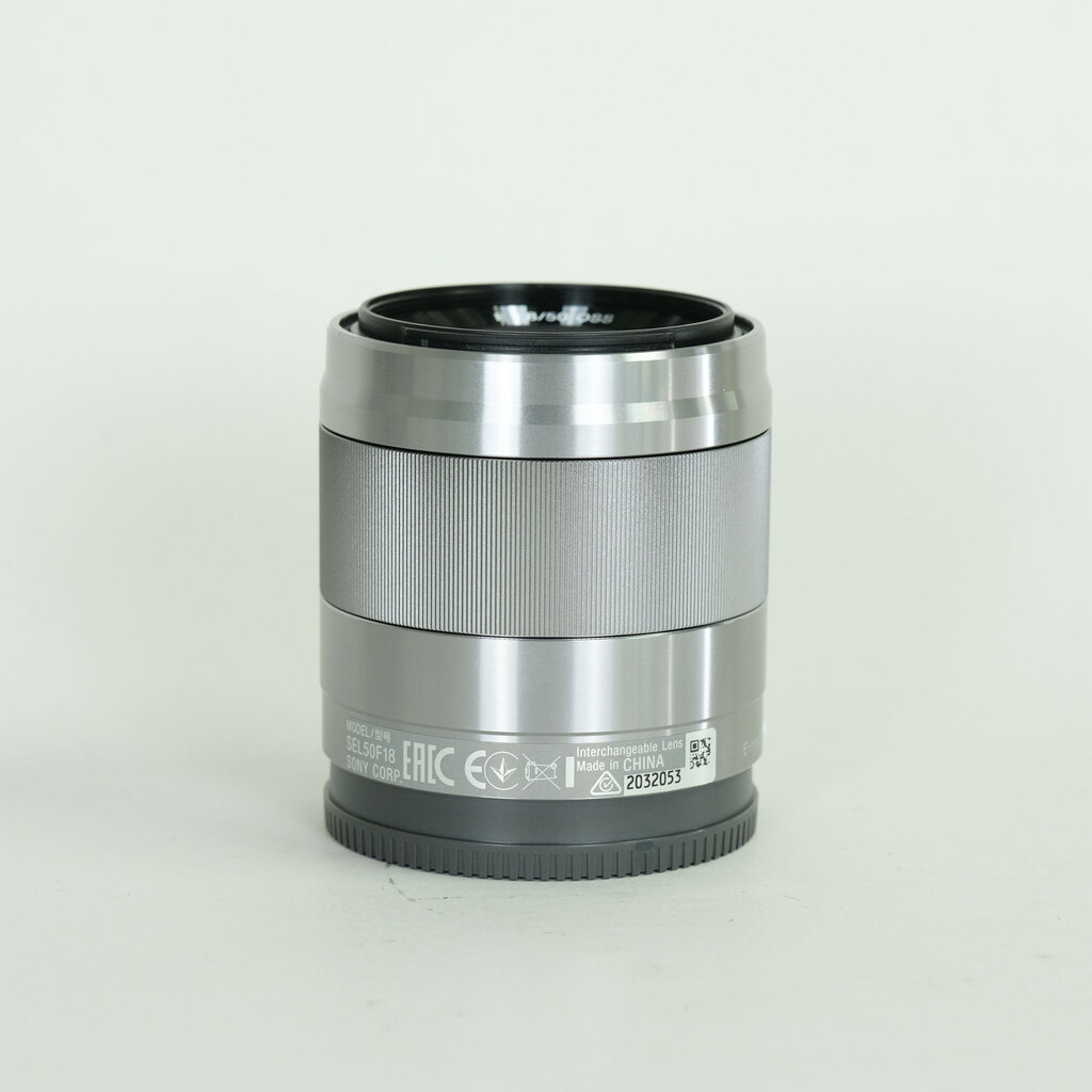 SONY E 50mm F1.8 OSS SEL50F18 SONY E 50mm F1.8 OSS SEL50F18