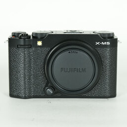 FUJIFILM X-M5