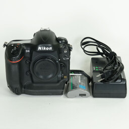 Nikon D4