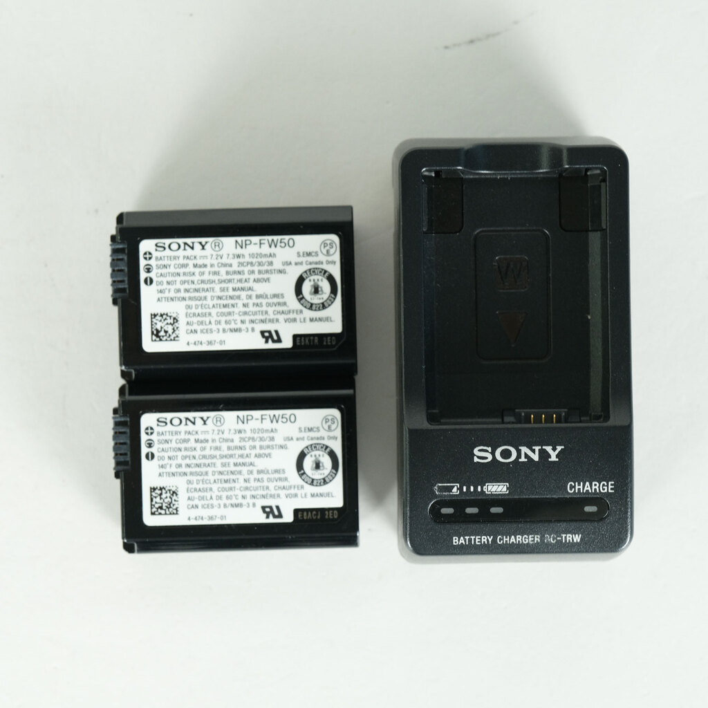 SONY α6000(ILCE-6000) SONY α6000(ILCE-6000)