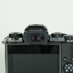 Canon EOS M5