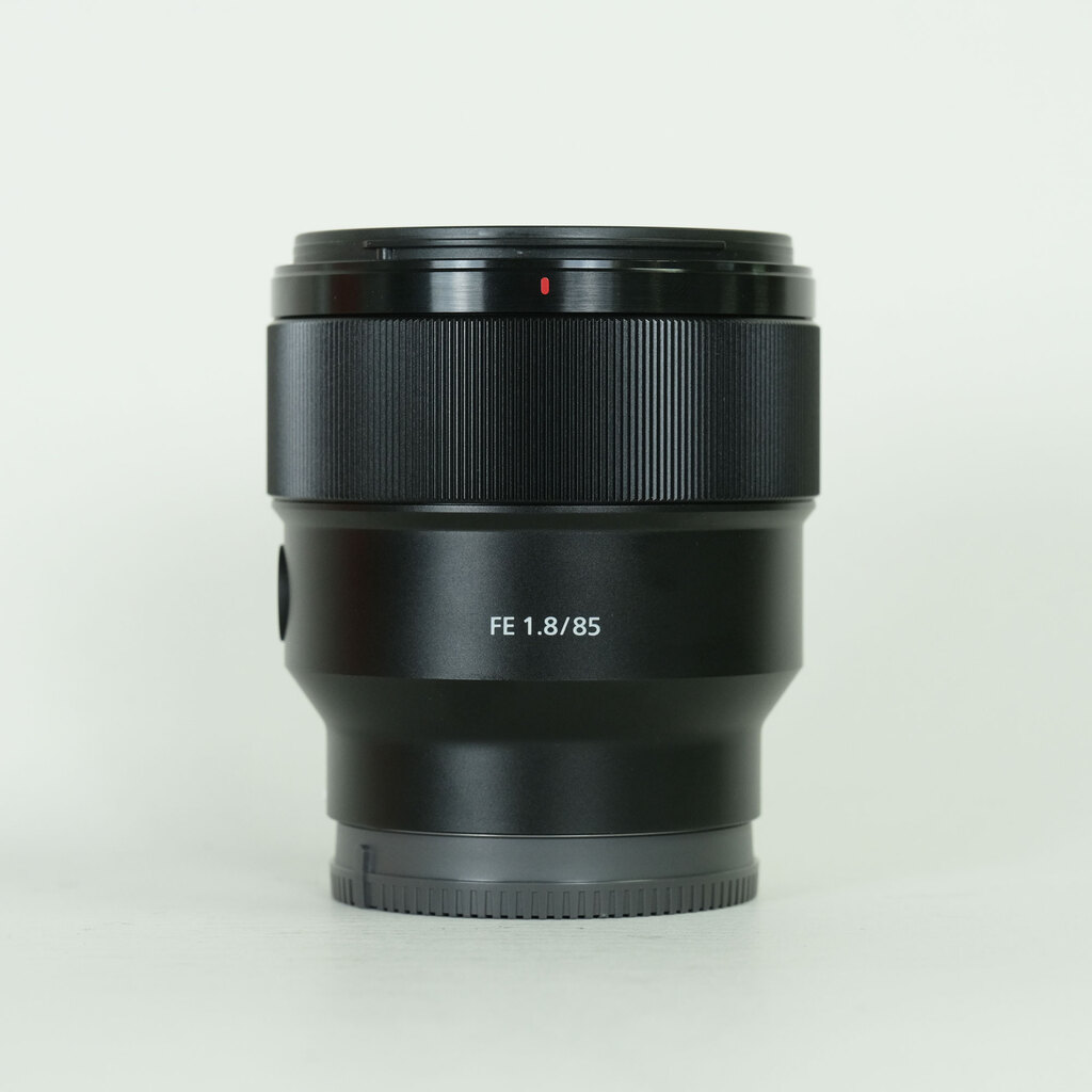 SONY FE 85mm F1.8 SEL85F18 SONY FE 85mm F1.8 SEL85F18