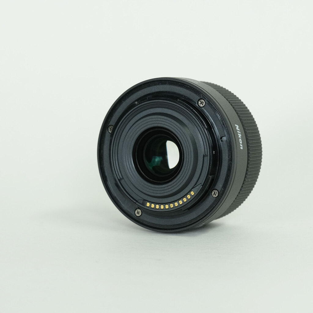 Nikon NIKKOR Z DX 24mm f/1.7 Nikon NIKKOR Z DX 24mm f/1.7