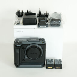 FUJIFILM GFX 100