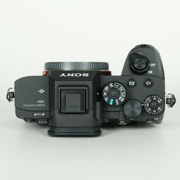 SONY α7RIV ボディ ILCE-7RM4A   【後期モデル 液晶下部にSONYロゴなし】