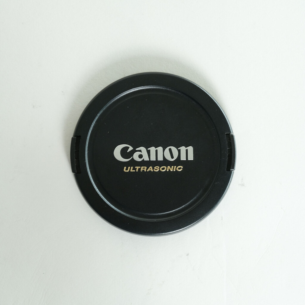 Canon EF85mm F1.4L IS USM Canon EF85mm F1.4L IS USM