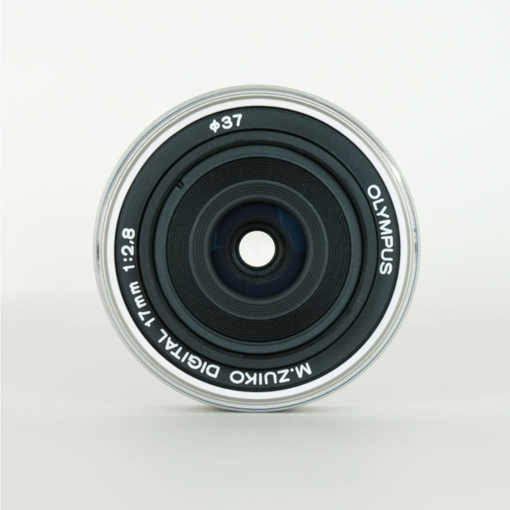 OLYMPUS M.ZUIKO DIGITAL 17mm F2.8 シルバー