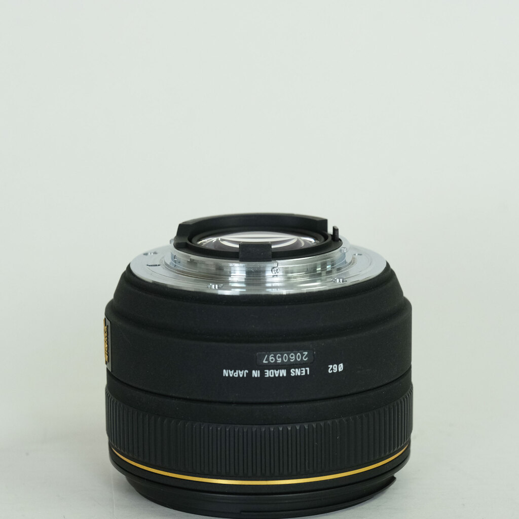 SIGMA 30mm F1.4EX DC HSM (ニコンF用)