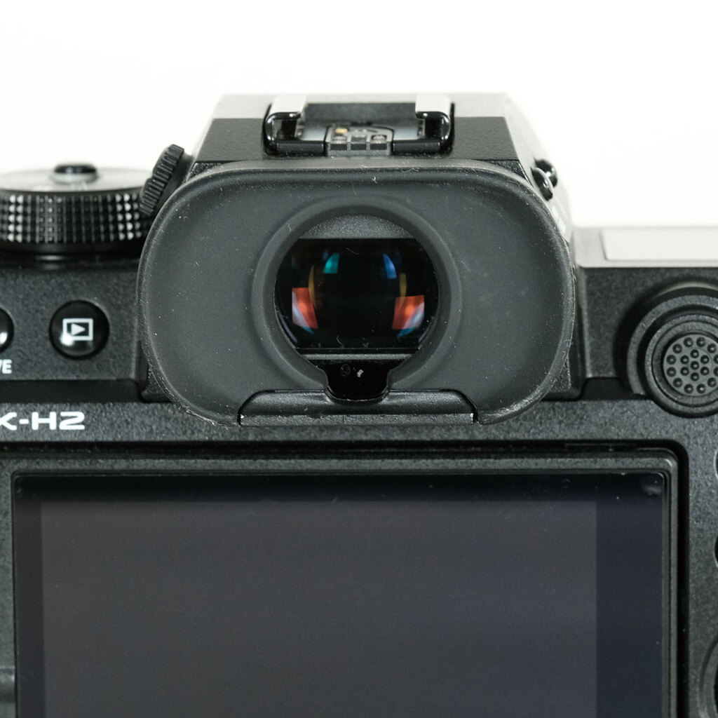 FUJIFILM X-H2