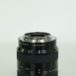 SONY E18-200mm F3.5-6.3 OSS LE SEL18200LE