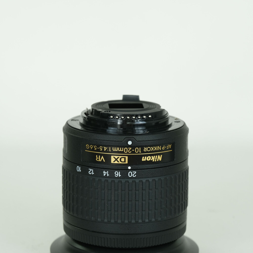 Nikon AF-P DX NIKKOR 10-20mm F4.5-5.6G VR Nikon AF-P DX NIKKOR 10-20mm F4.5-5.6G VR