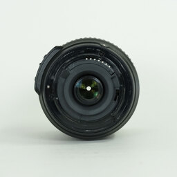 Nikon AF-S DX VR Zoom-Nikkor 55-200mm F4-5.6G IF-ED Nikon AF-S DX VR Zoom-Nikkor 55-200mm F4-5.6G IF-ED