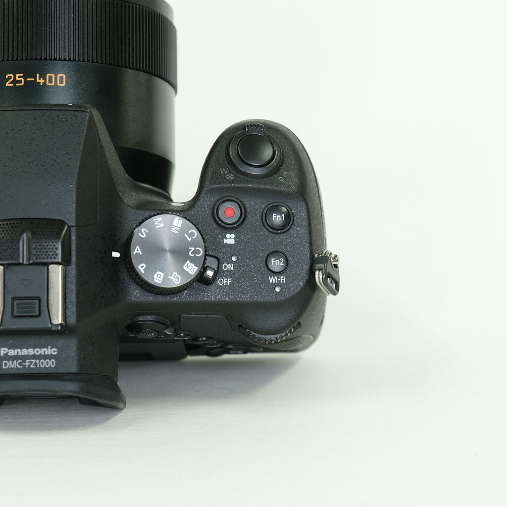 Panasonic LUMIX DMC-FZ1000