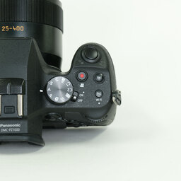 Panasonic LUMIX DMC-FZ1000