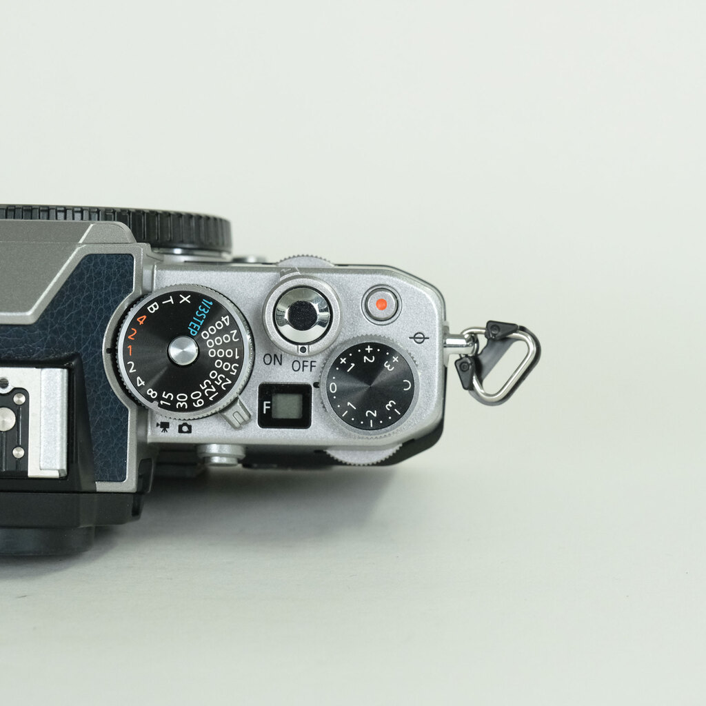 Nikon Z fc ボディ シルバー プレミアムエクステリア張替済み