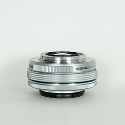 OLYMPUS M.ZUIKO DIGITAL ED 14-42mm F3.5-5.6 EZ シルバー